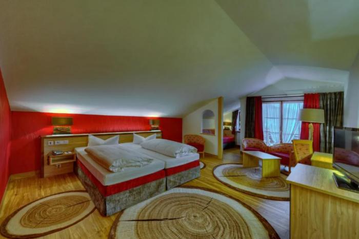 Отель Koenigshof 4*